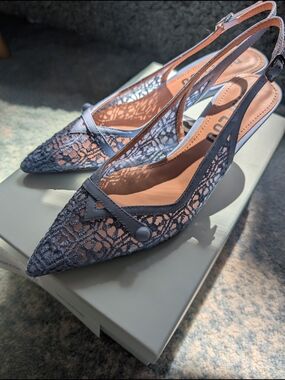💙💠 NIB Bibilou Beautiful Blue Mesh Lace Slingback Kitten Heels